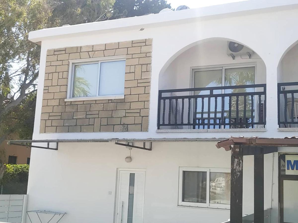 Charming Holiday Retreat Kato Paphos Apt 400M To The Beach Exterior photo